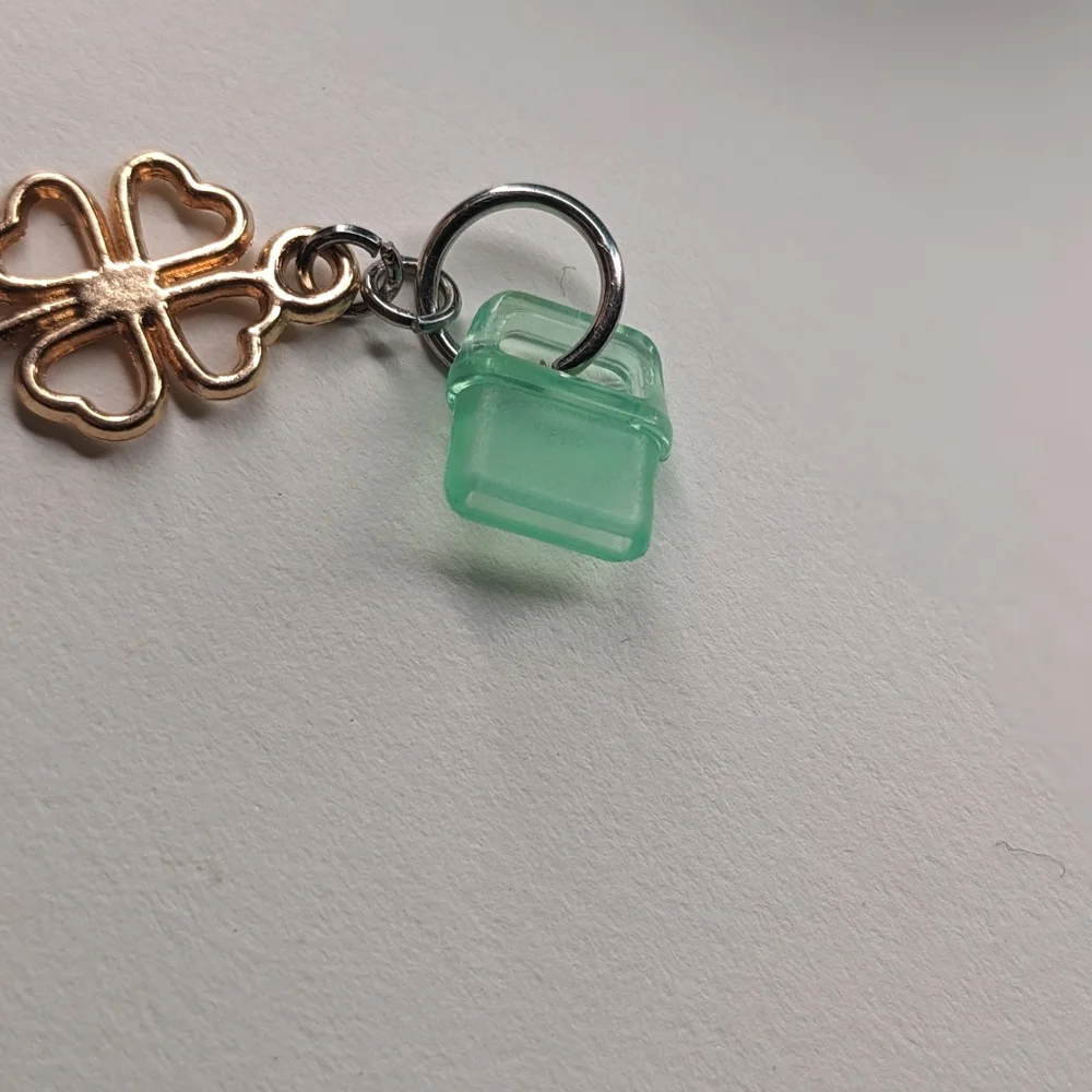 Dust Plug Charm Kindle and charging port USB-C USBc Four leaf clover St Patrick
